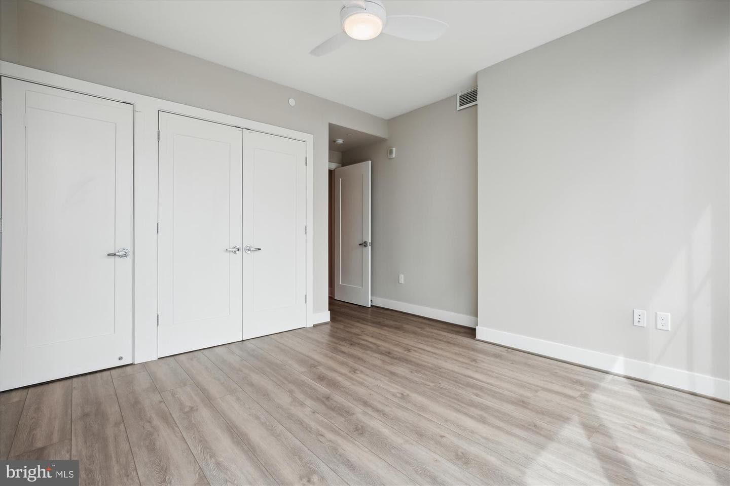 930 Rose Avenue #1610 photo 32