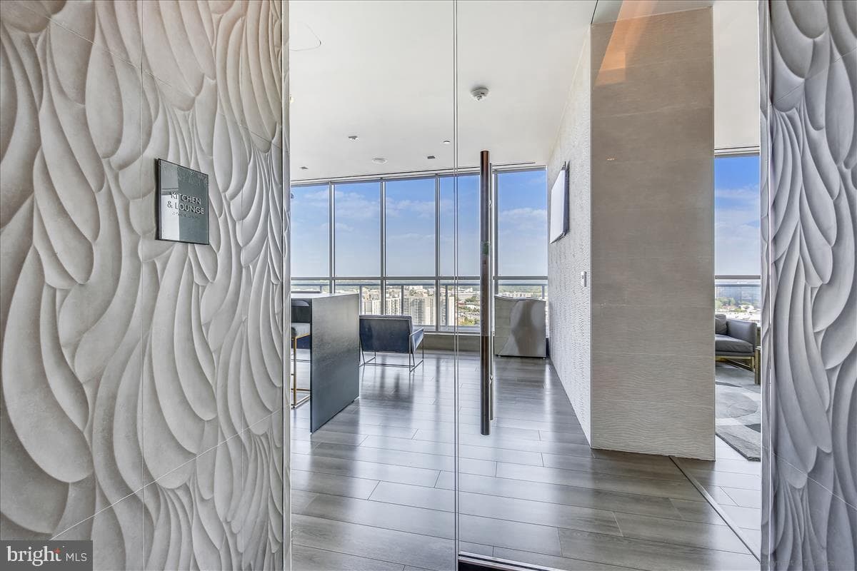 930 Rose Avenue #1610 photo 41