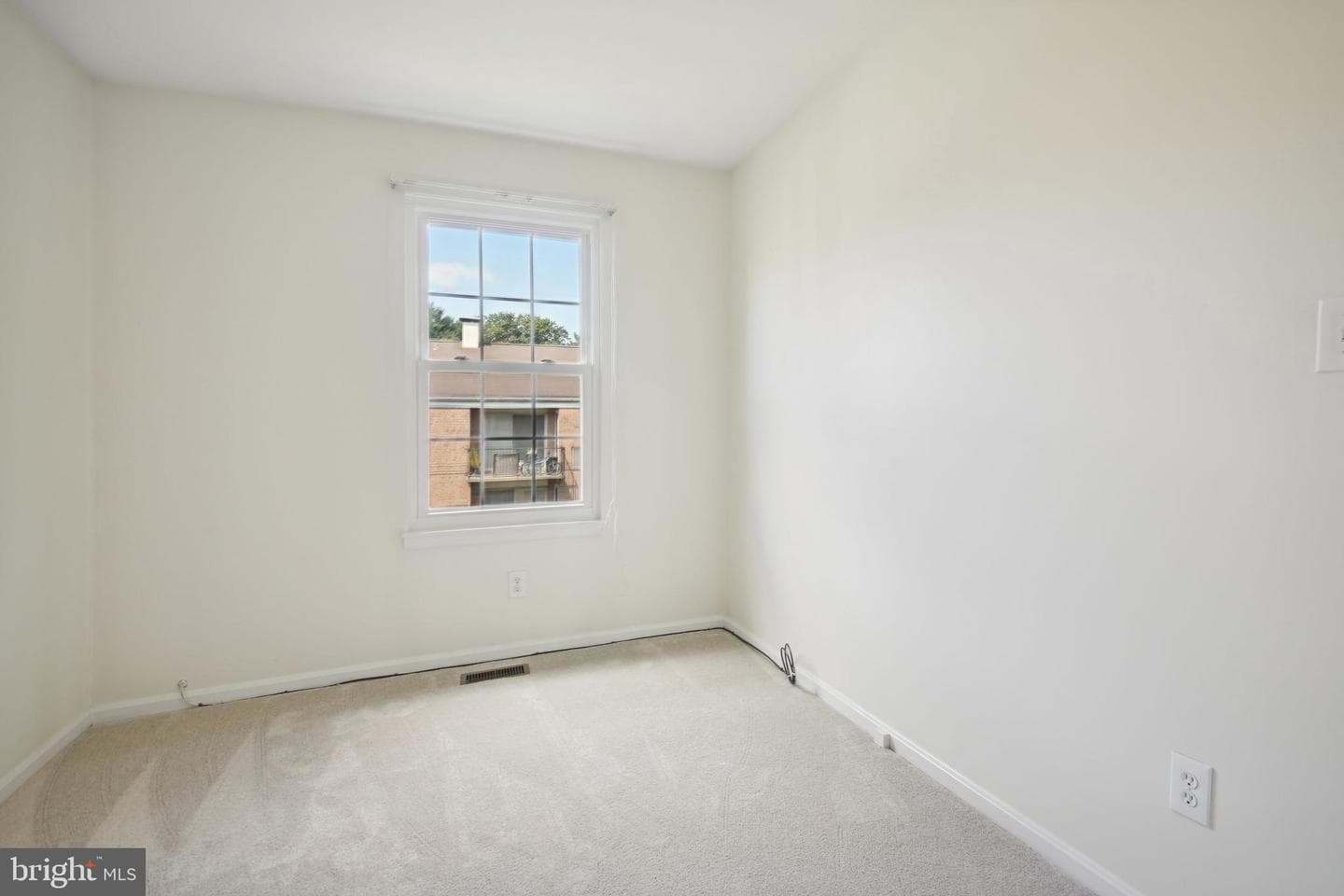 1064 Travis Lane photo 11