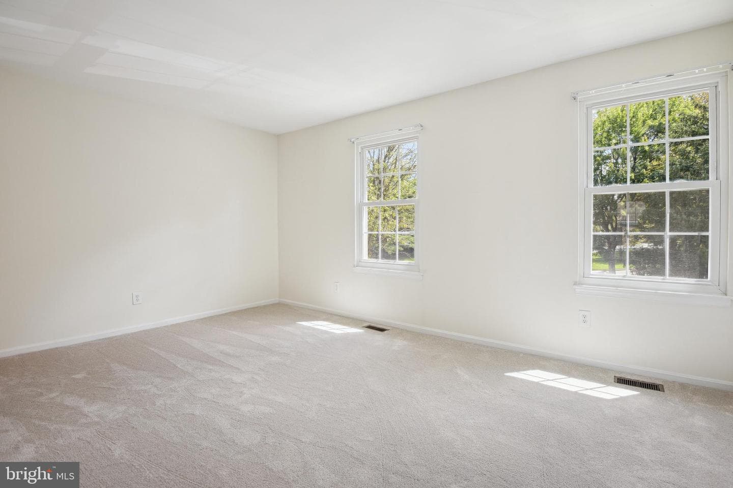 1064 Travis Lane photo 14