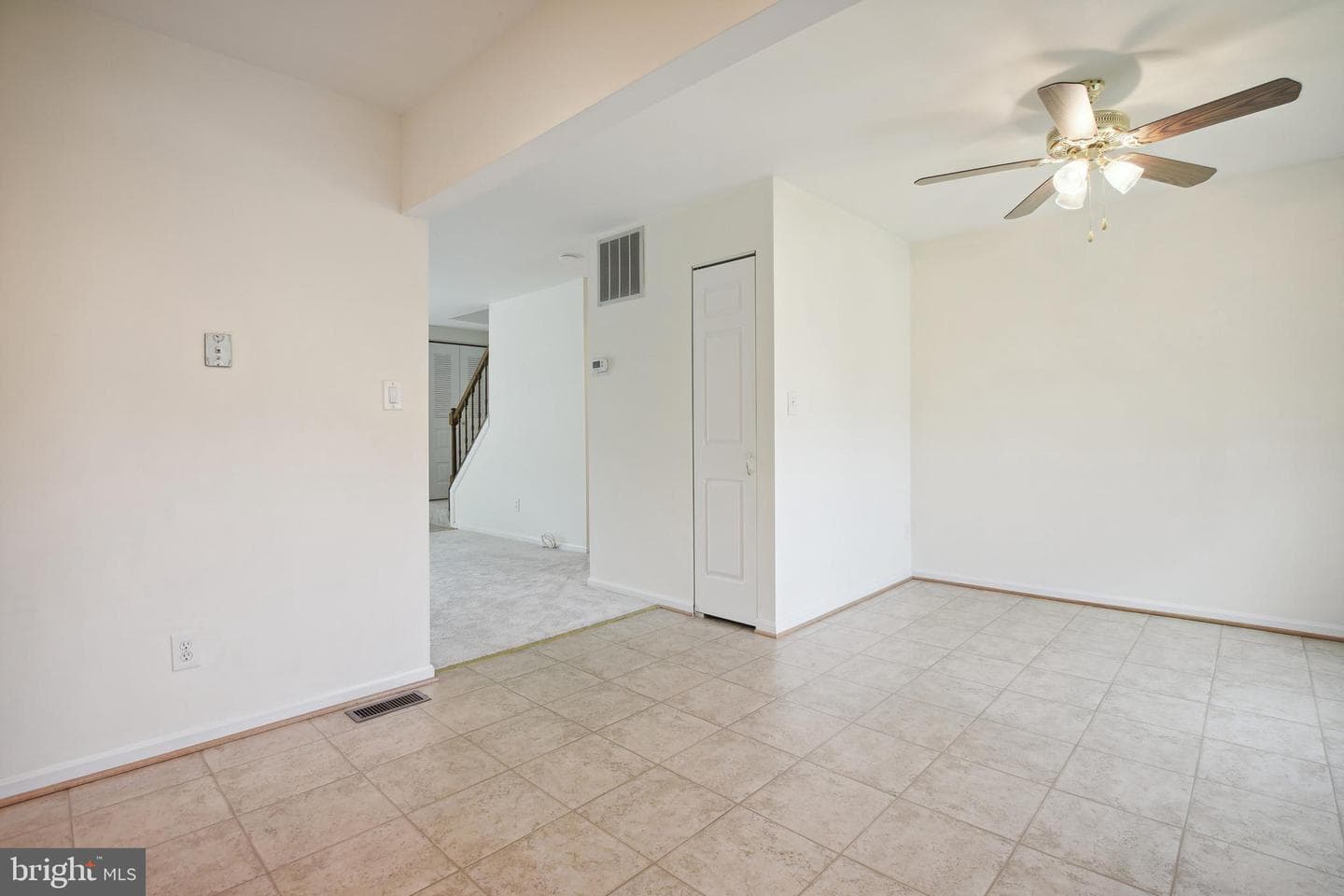 1064 Travis Lane photo 5