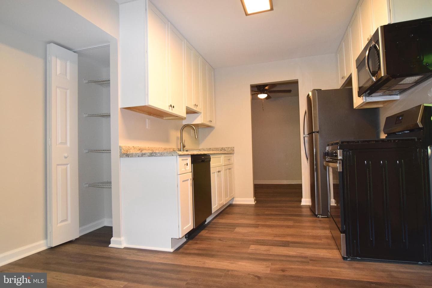880 College Parkway #203 photo 9