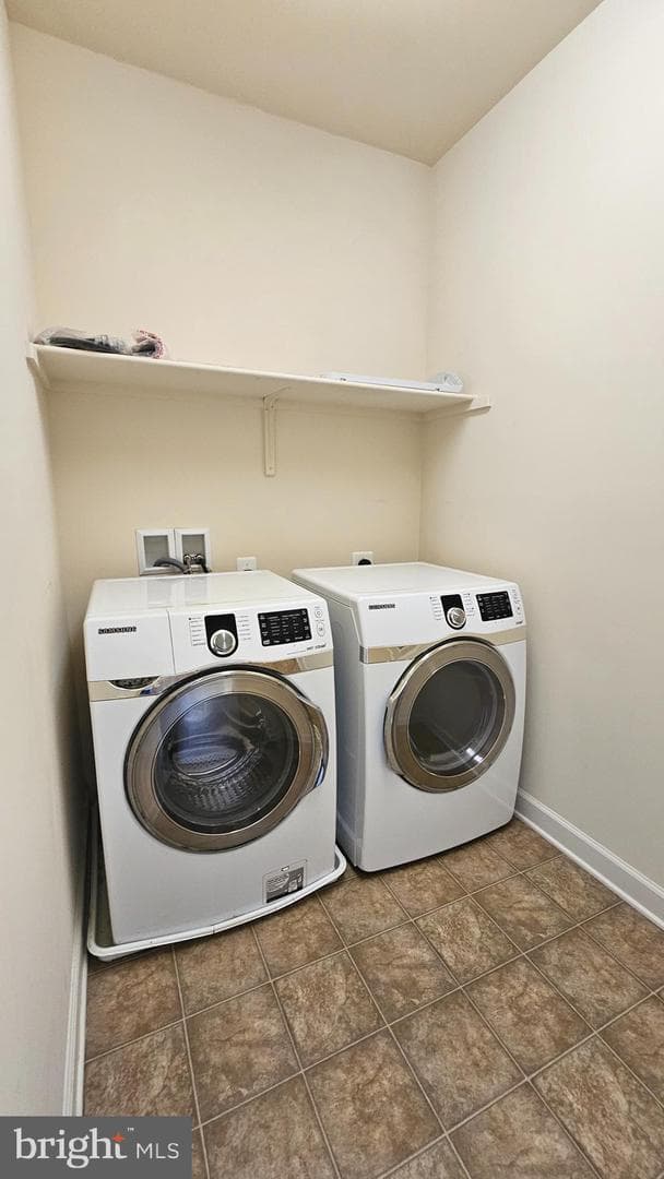 537 Girard Street photo 24