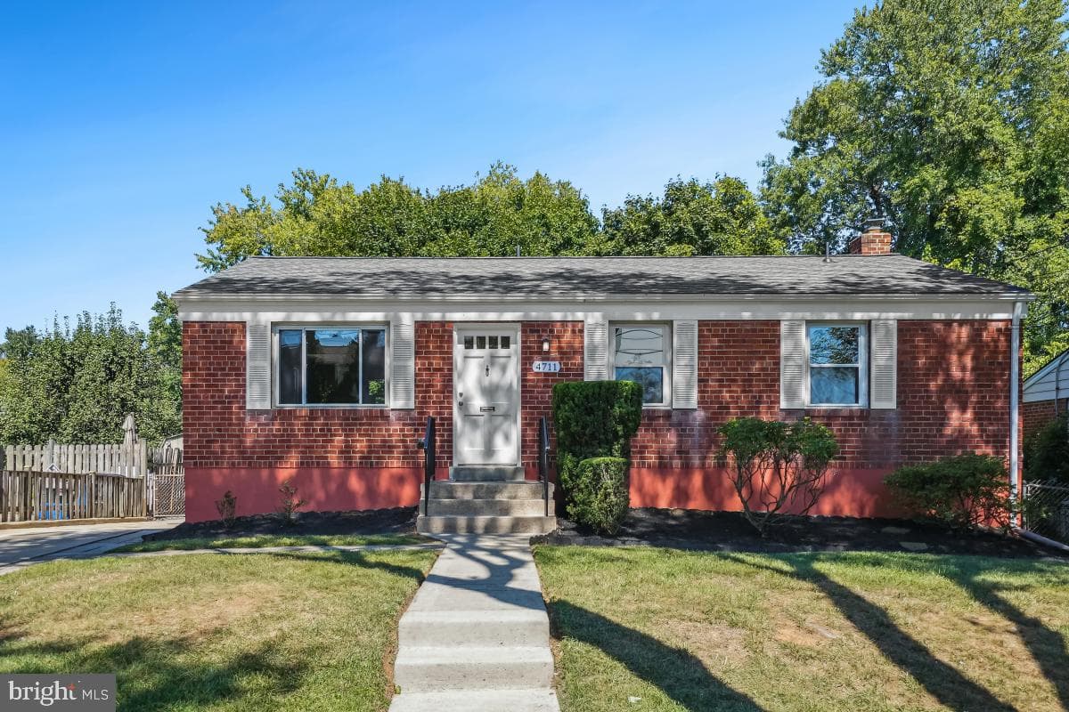 4711 Oxbow Road photo 2