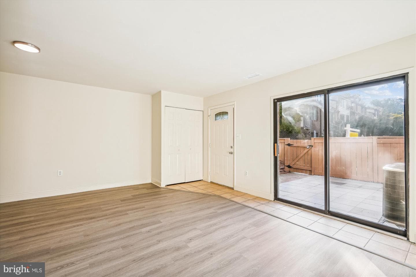 10010 Forest View Place photo 6