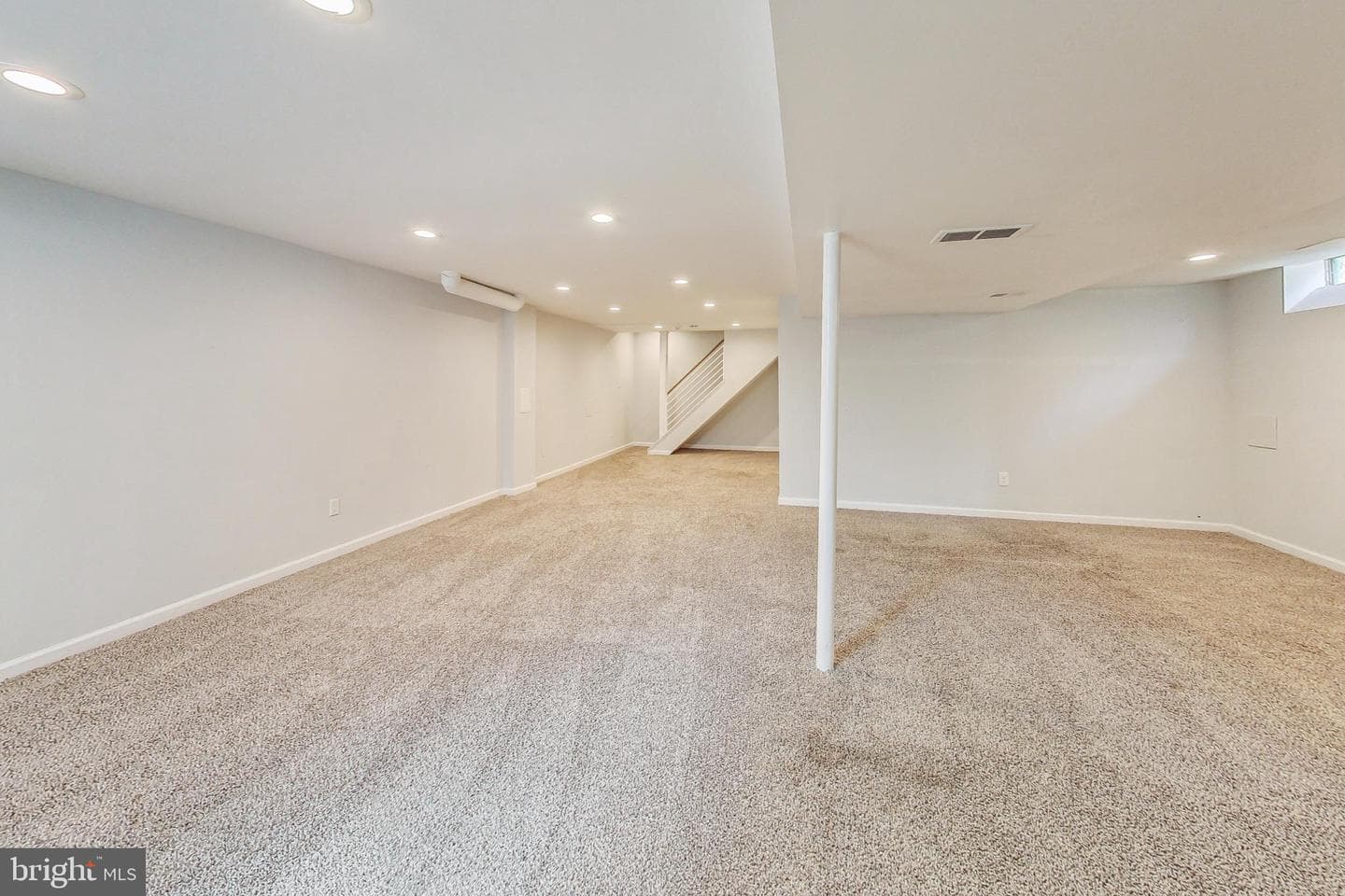 11017 Gainsborough Road photo 39