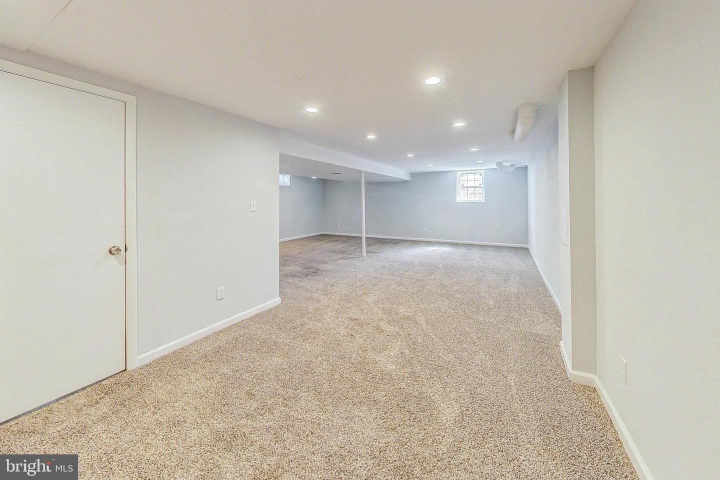 11017 Gainsborough Road photo 41