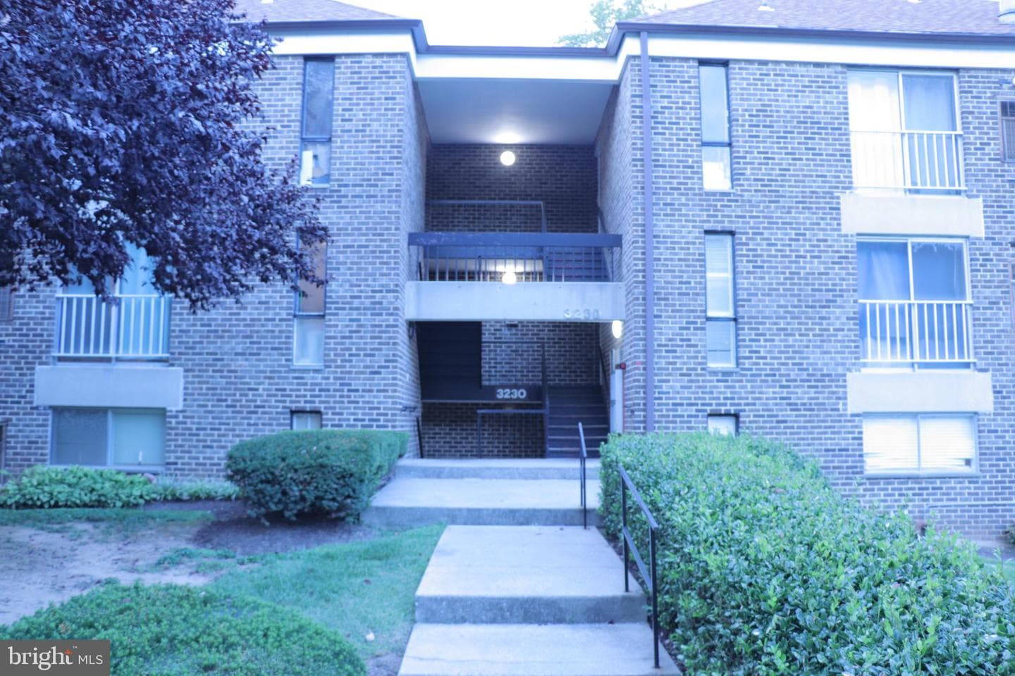 3230 Hewitt Avenue #1-3-B
