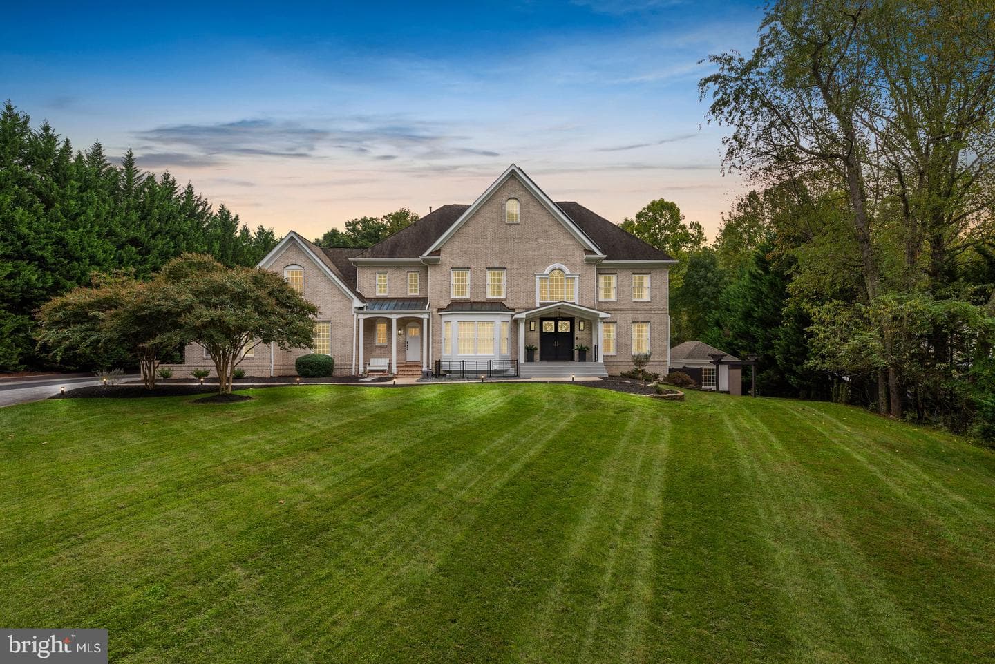 11 Warrenton Drive photo 2