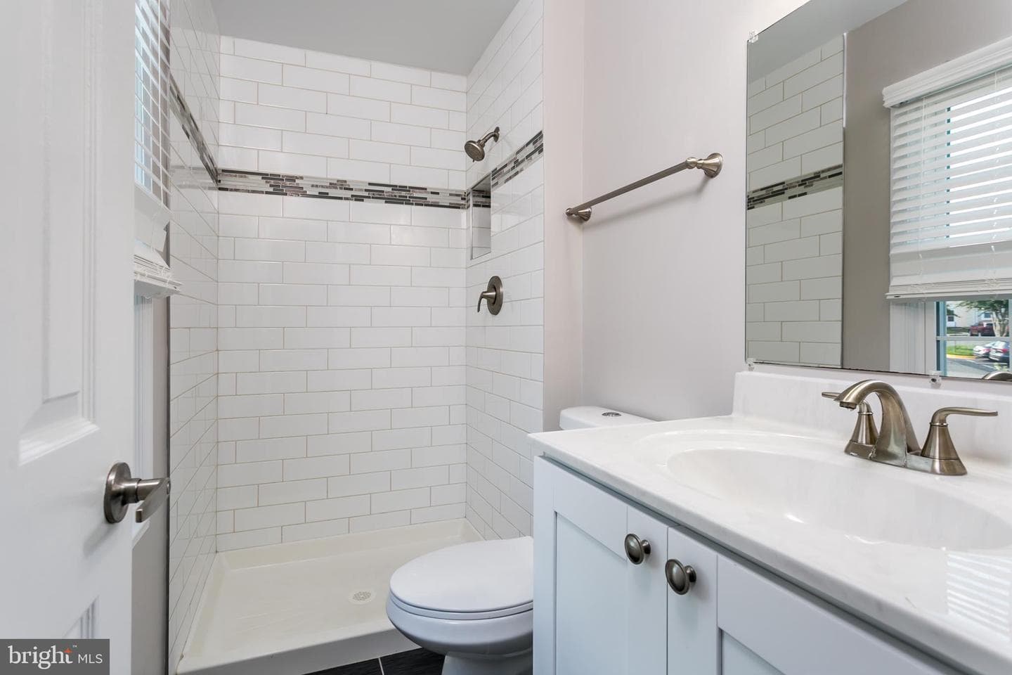 509 Whitcliff Court photo 17