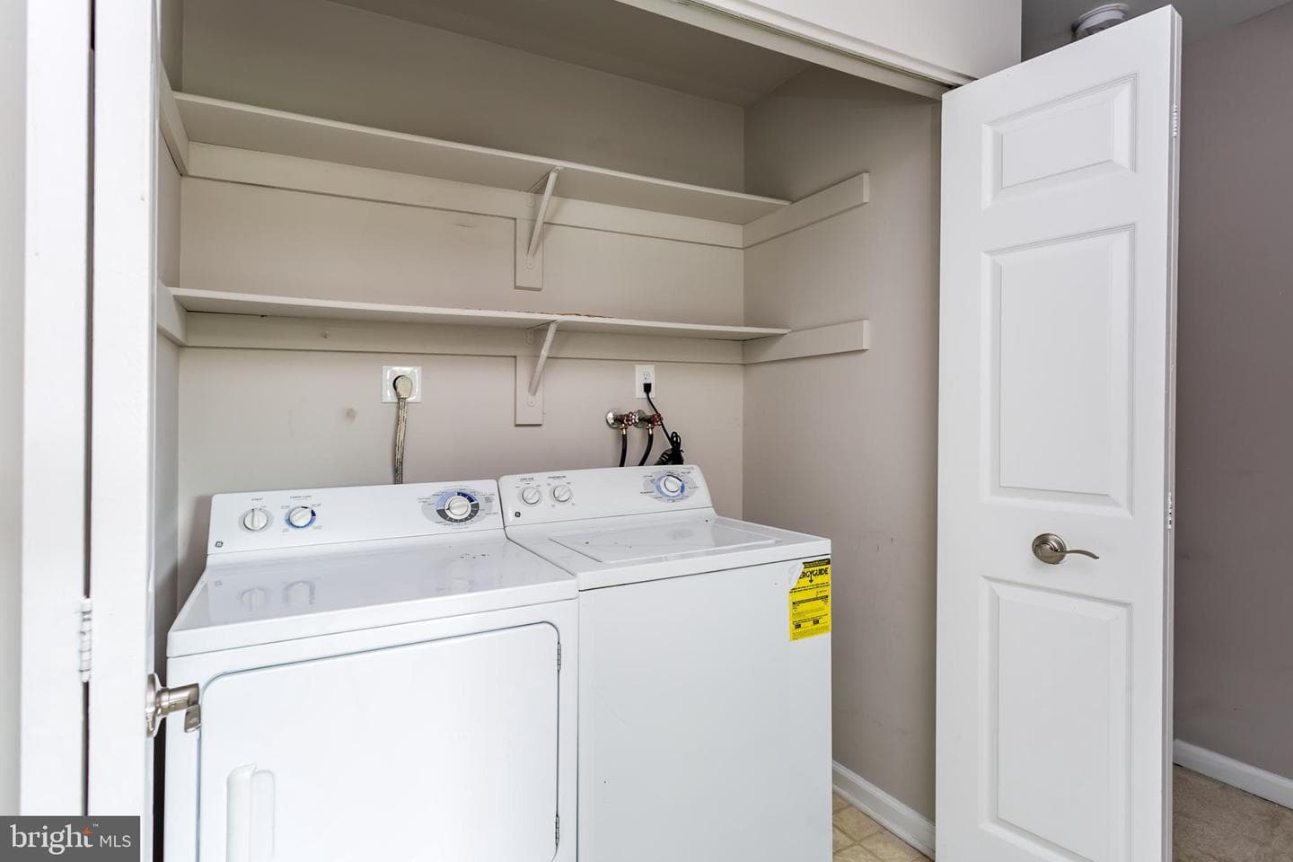 509 Whitcliff Court photo 22