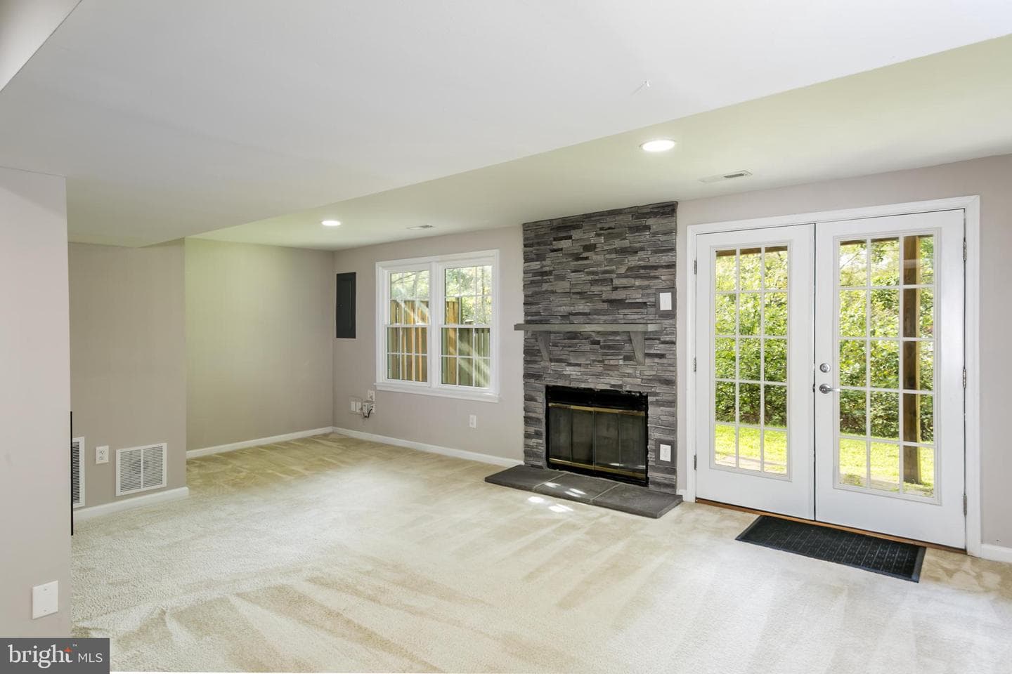 509 Whitcliff Court photo 23