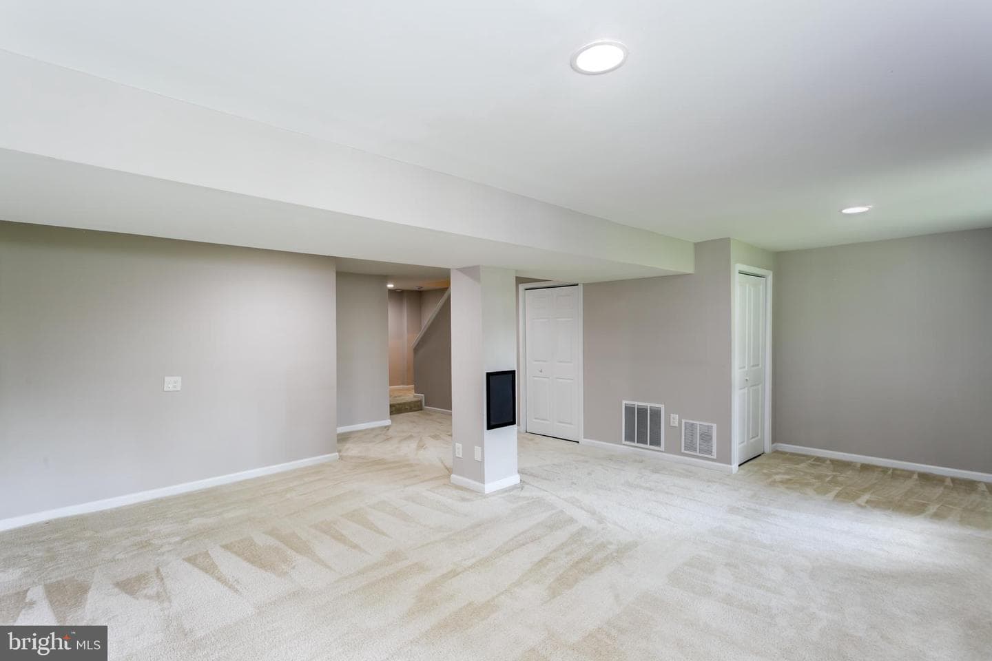 509 Whitcliff Court photo 24