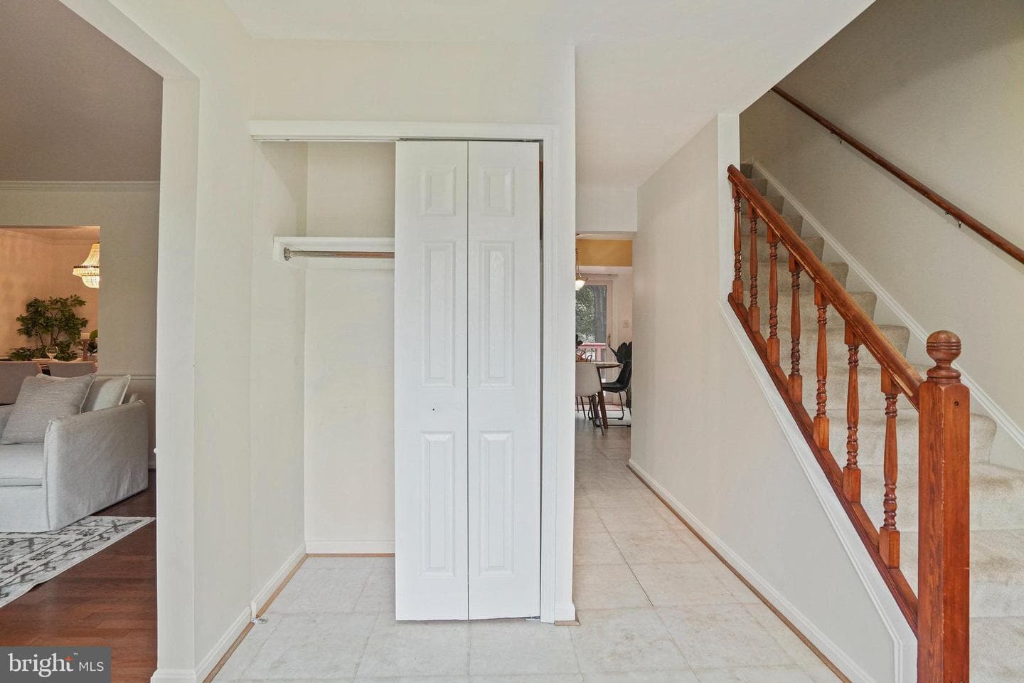 2000 Serpentine Terrace photo 6