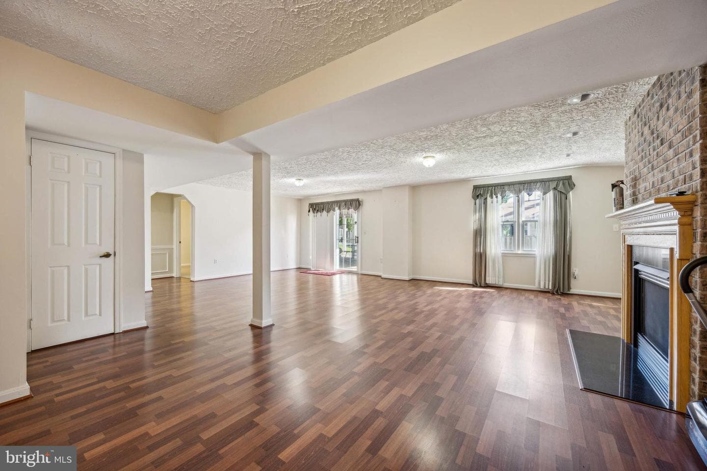2331 Holly Spring Drive photo 32