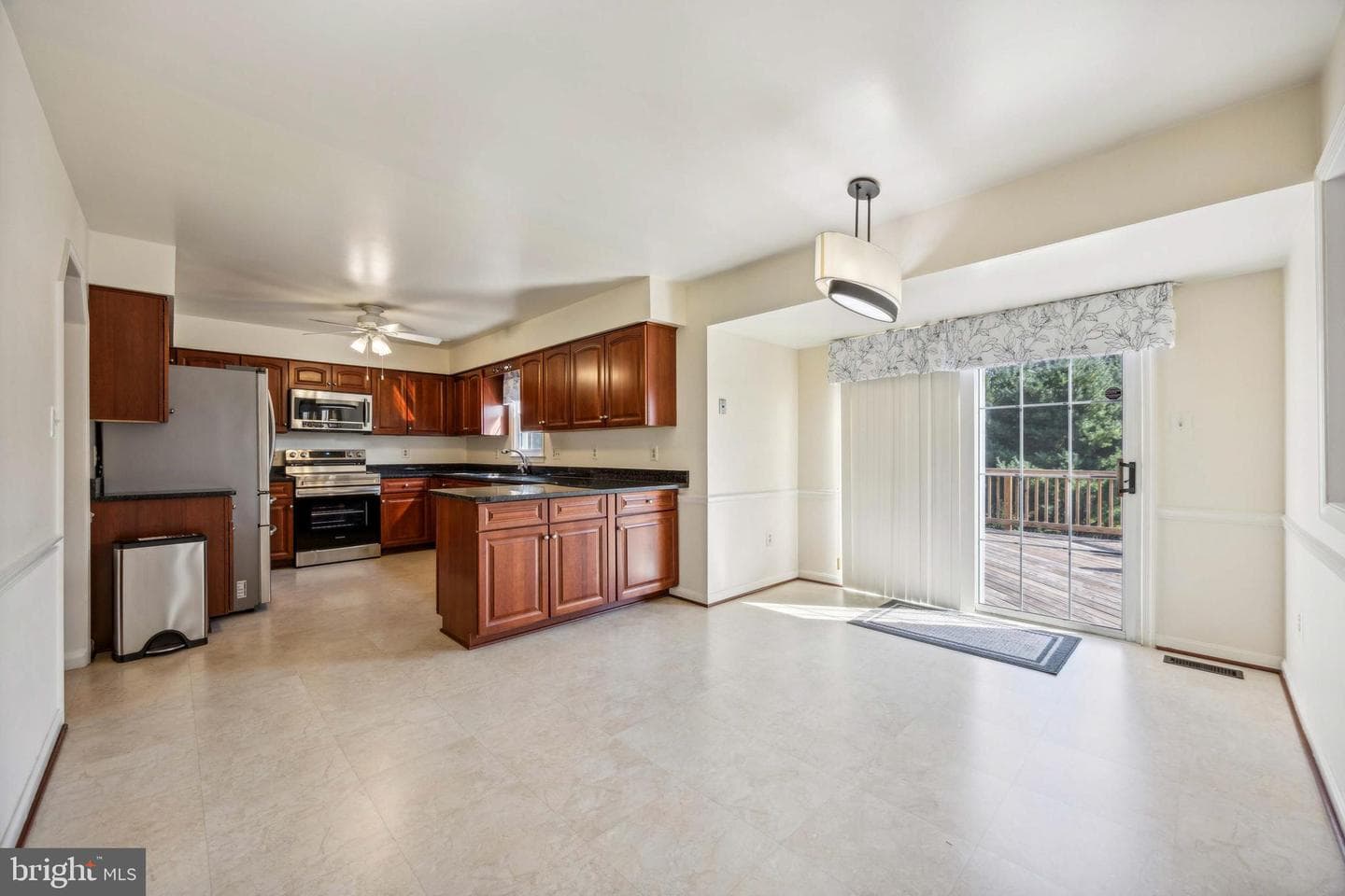 2331 Holly Spring Drive photo 7