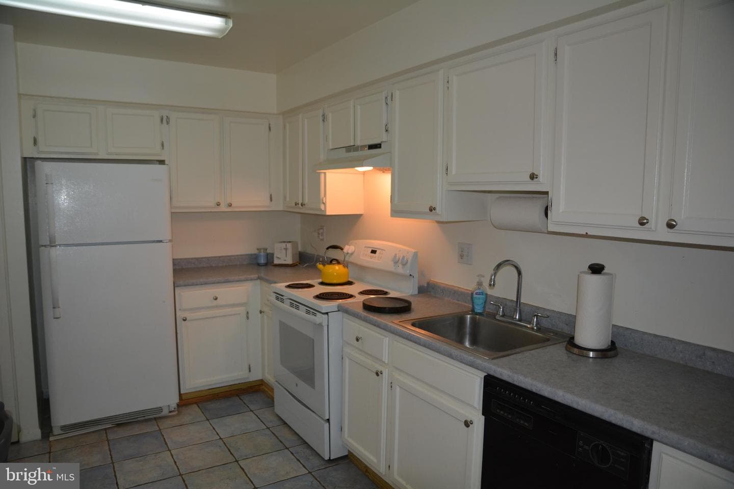 11308 Appledowre Way #585 photo 6