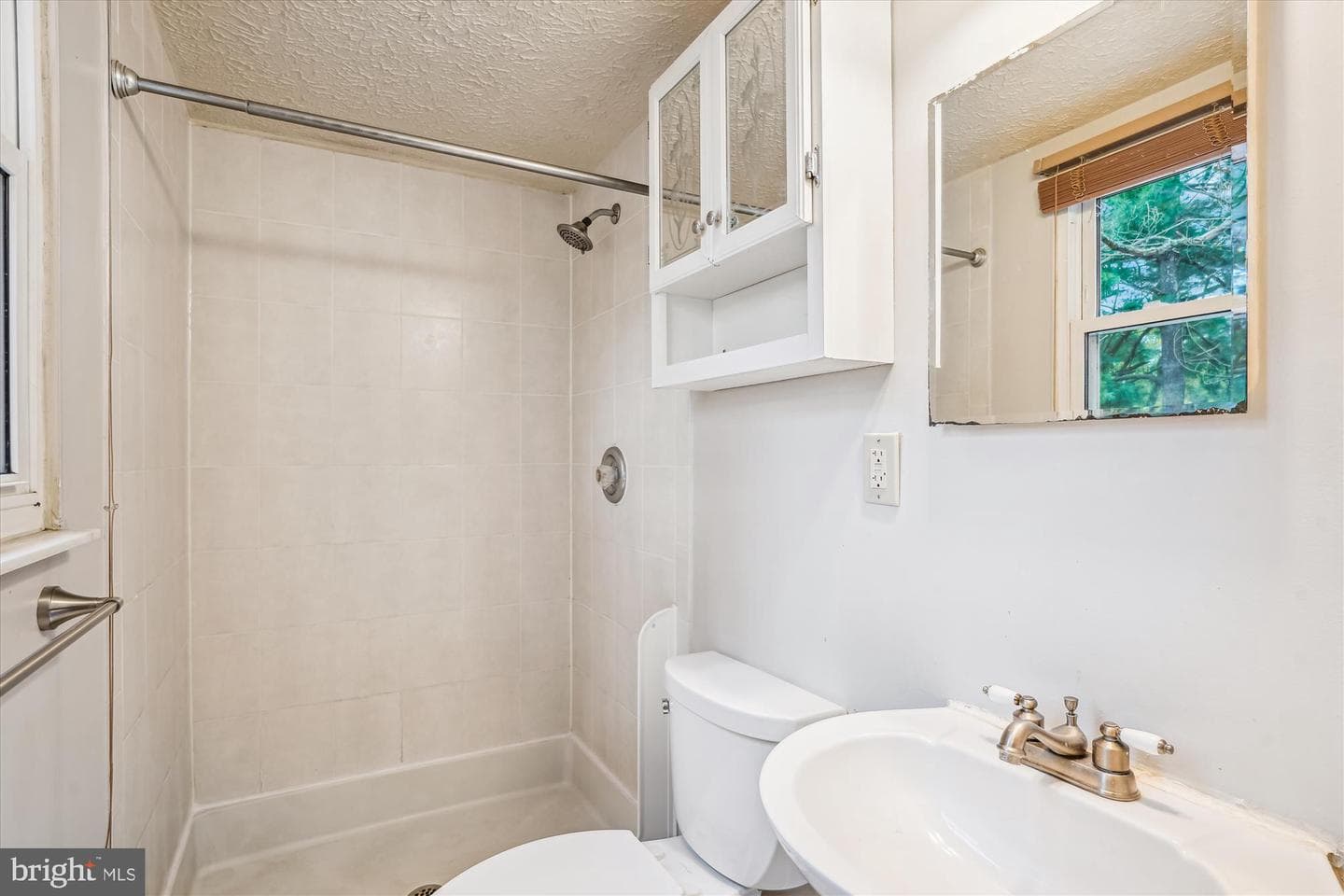 19013 Perrone Drive photo 28
