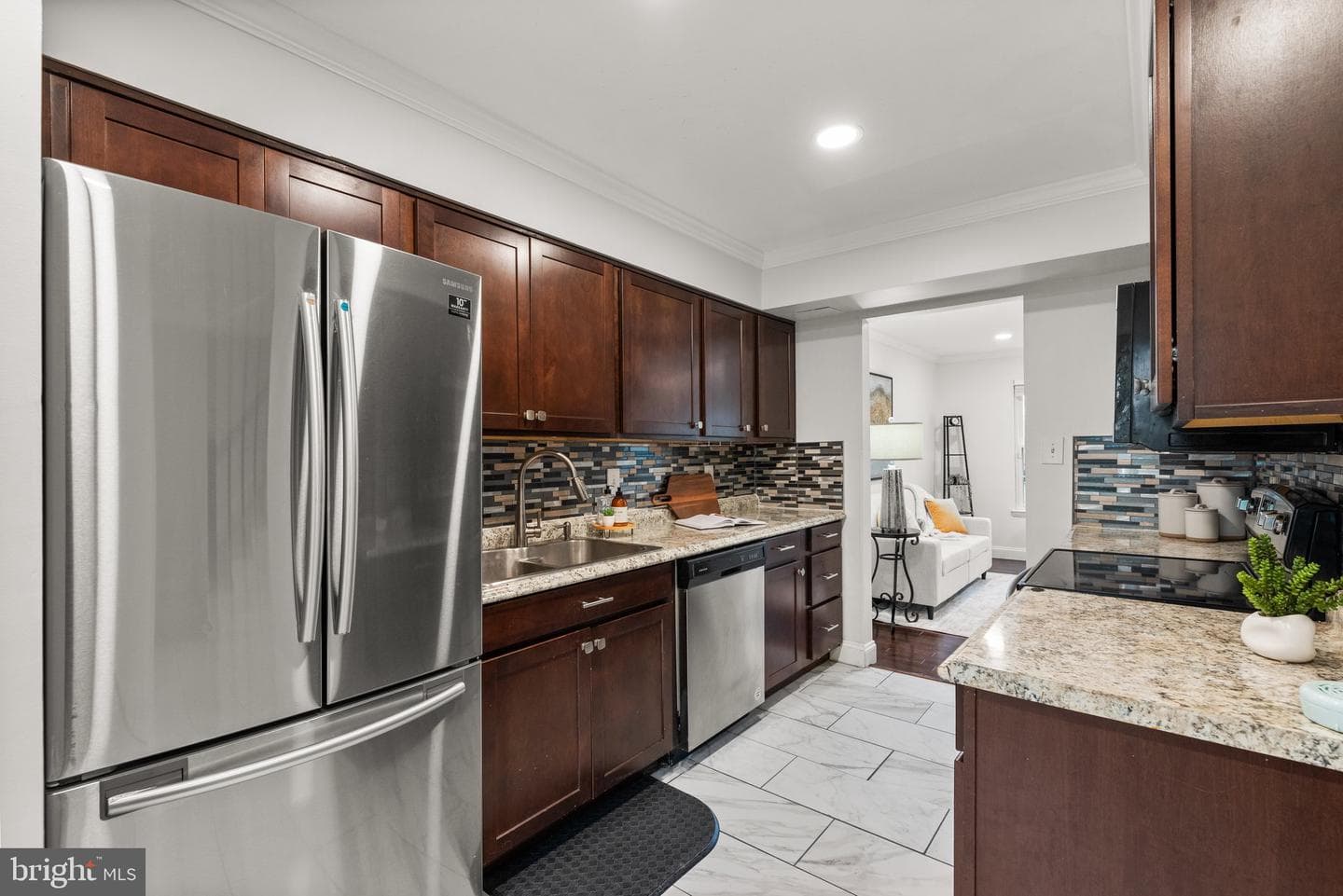 2725 Fairdale Terrace photo 6