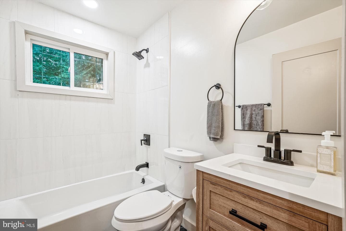 2416 Homestead Drive photo 15