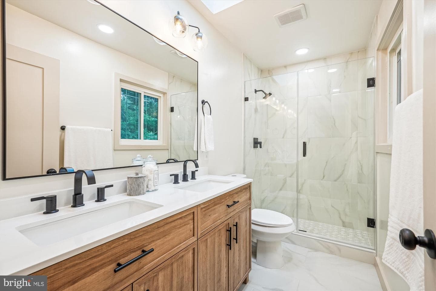 2416 Homestead Drive photo 16