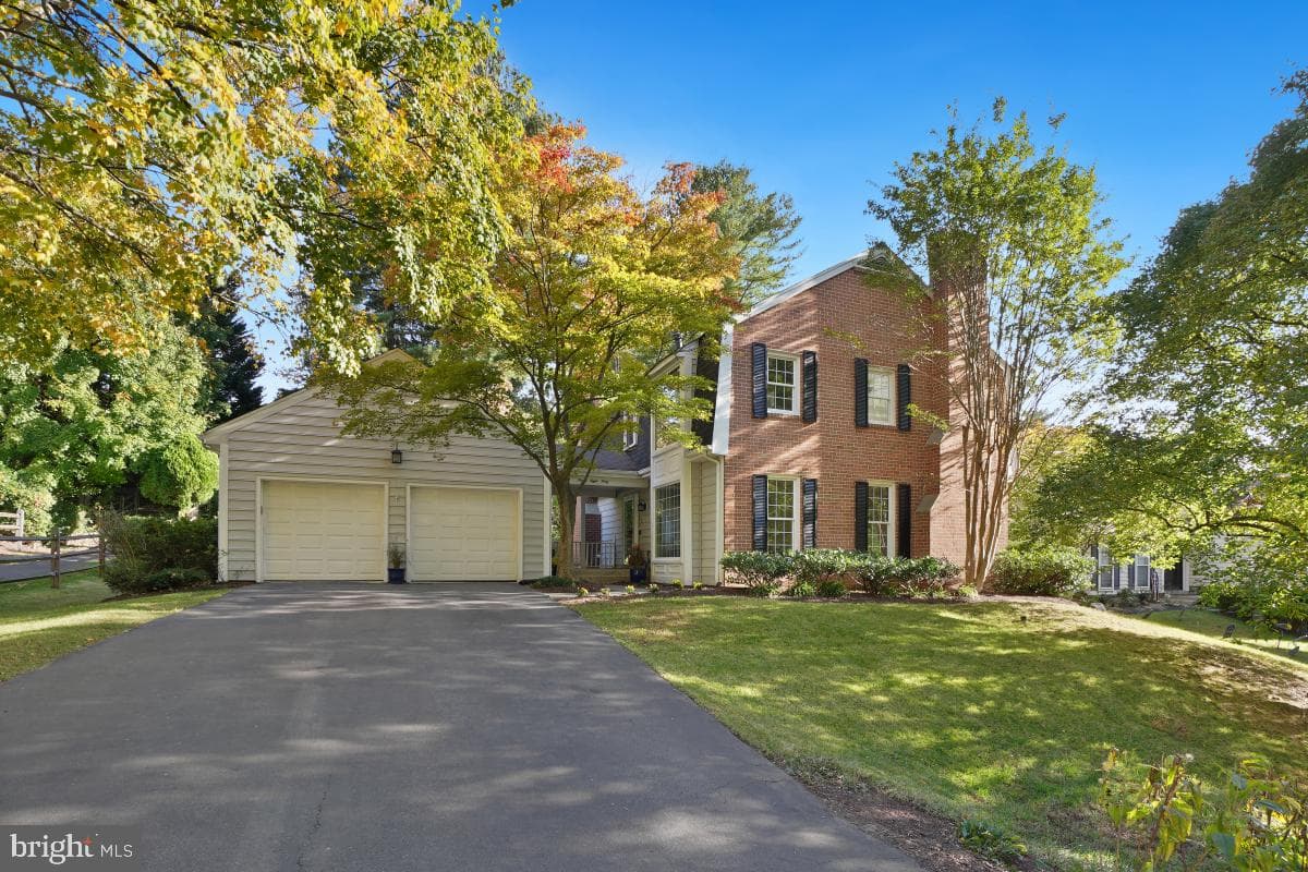 9840 Dellcastle Road photo 2