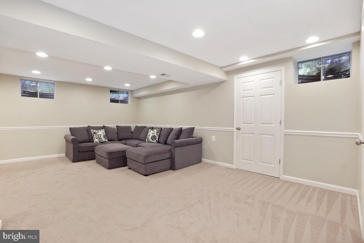 9840 Dellcastle Road photo 25