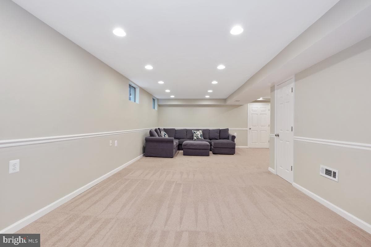 9840 Dellcastle Road photo 26