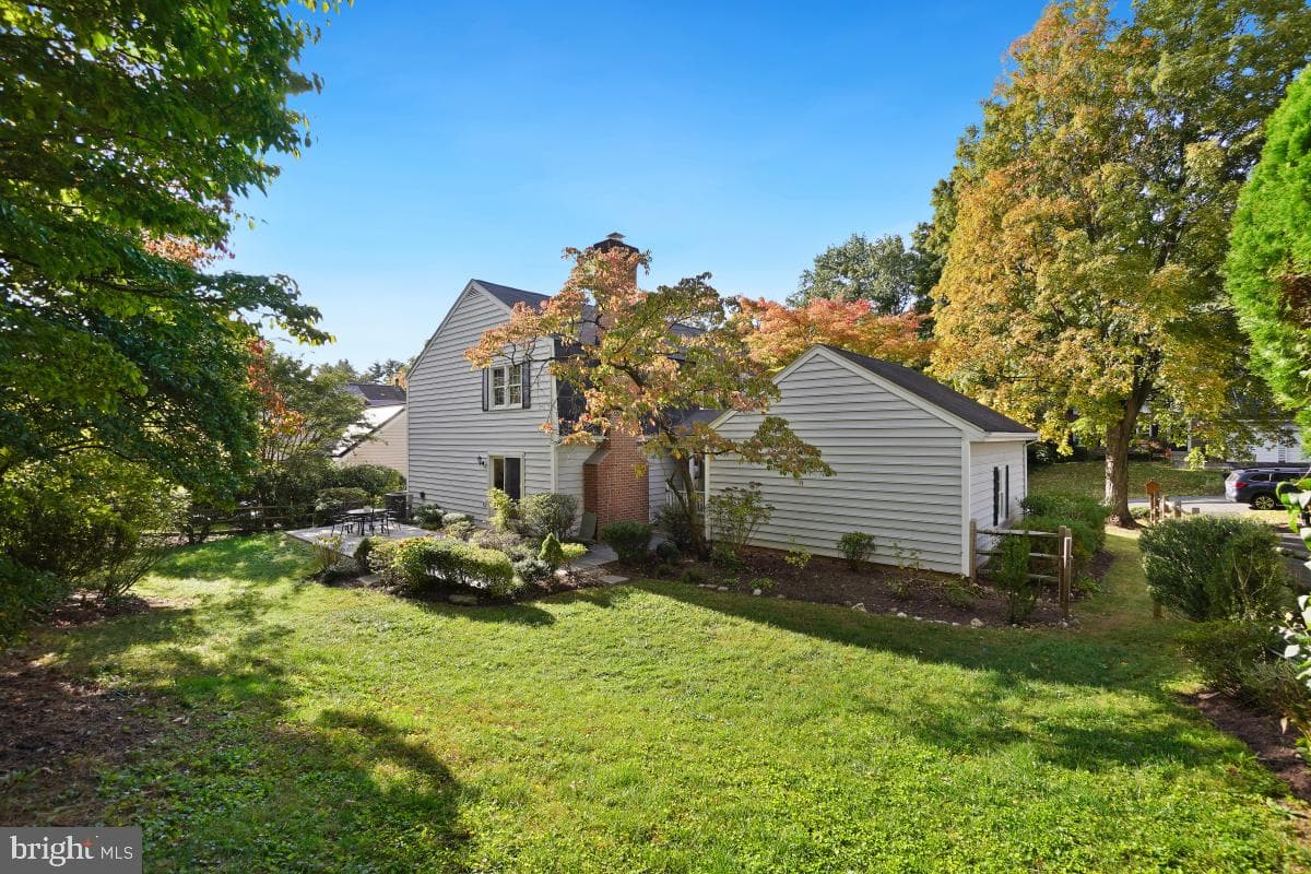 9840 Dellcastle Road photo 30