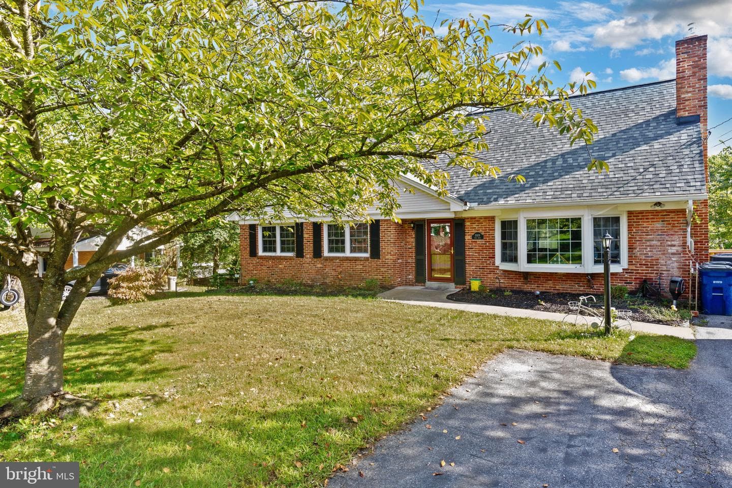 1009 Nora Drive photo 2