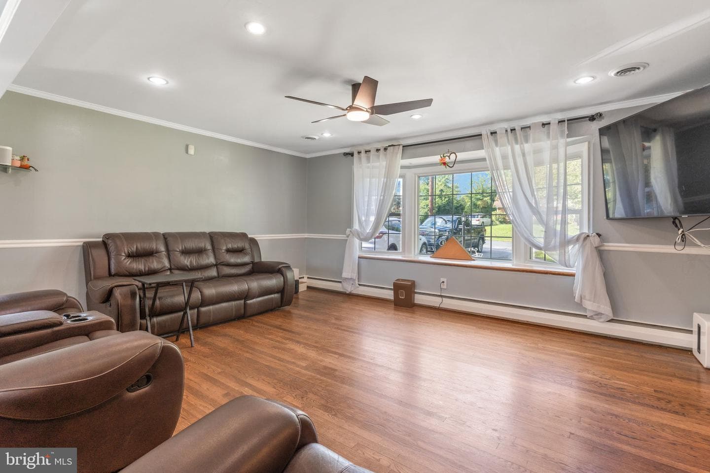 1009 Nora Drive photo 5