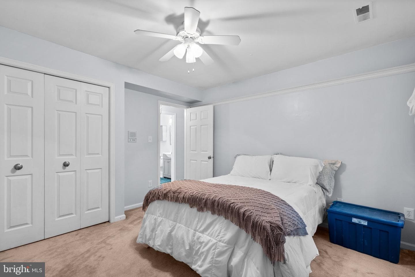 9958 Foxborough Circle photo 32
