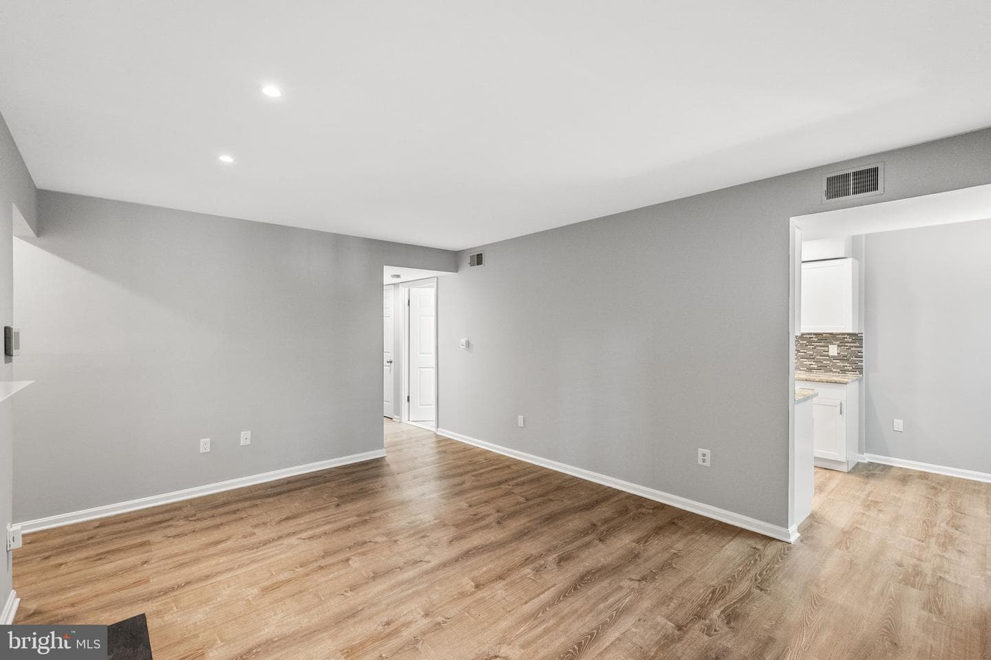 20216 Shipley Terrace #8-B-101 photo 13