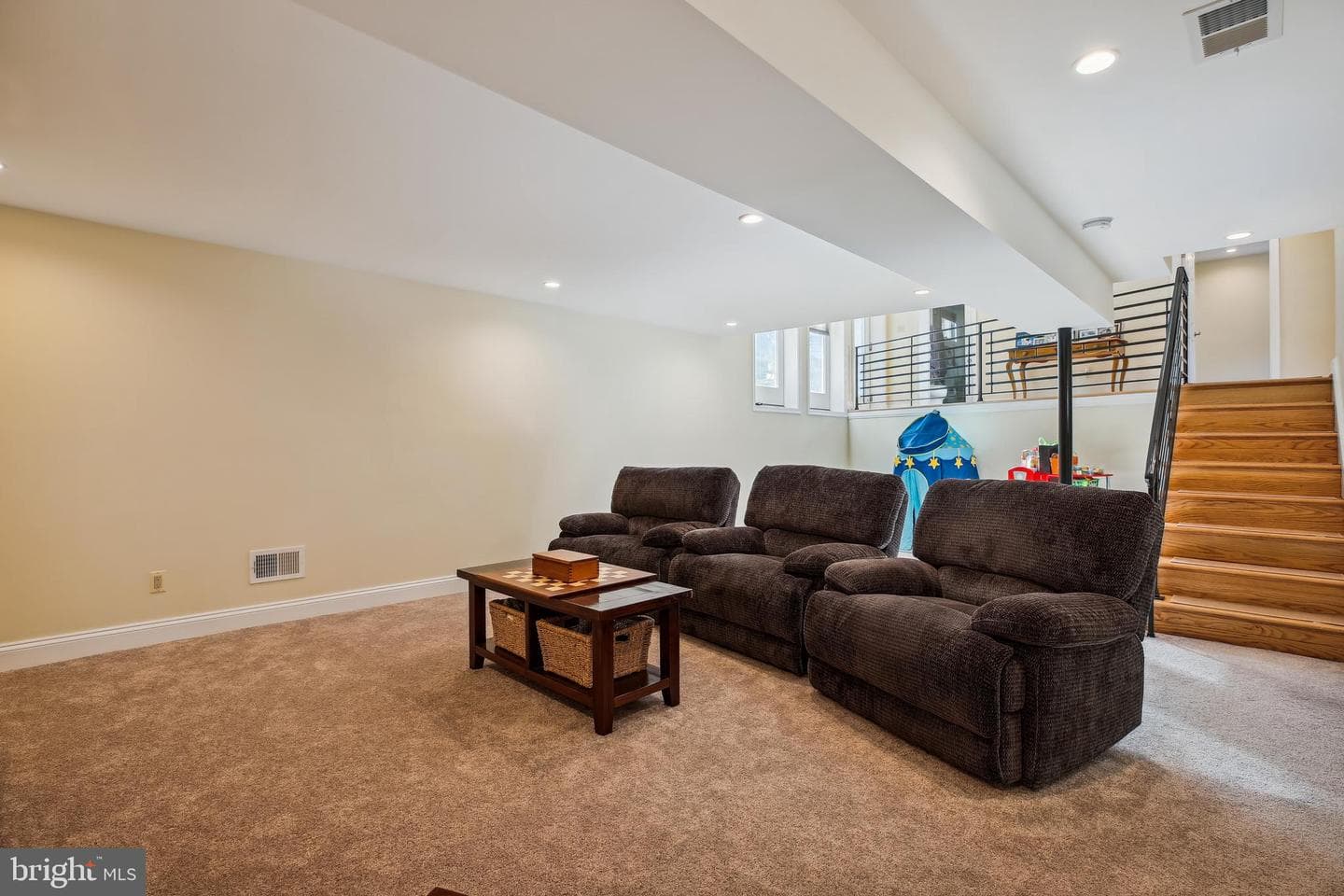 11401 Woodson Avenue photo 10