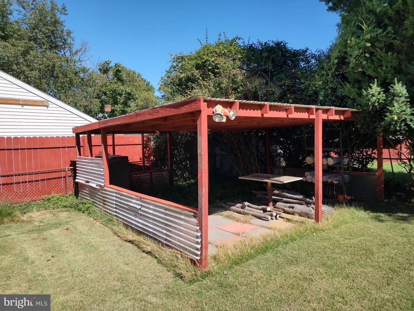 1108 Ruppert Road photo 7