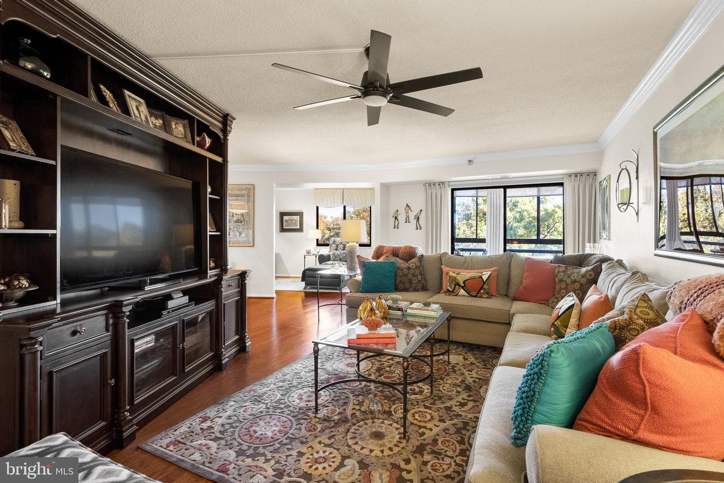 15107 Interlachen Drive #818 photo 9
