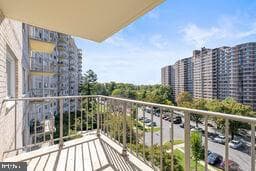 1121 University Boulevard W #613-B photo 12