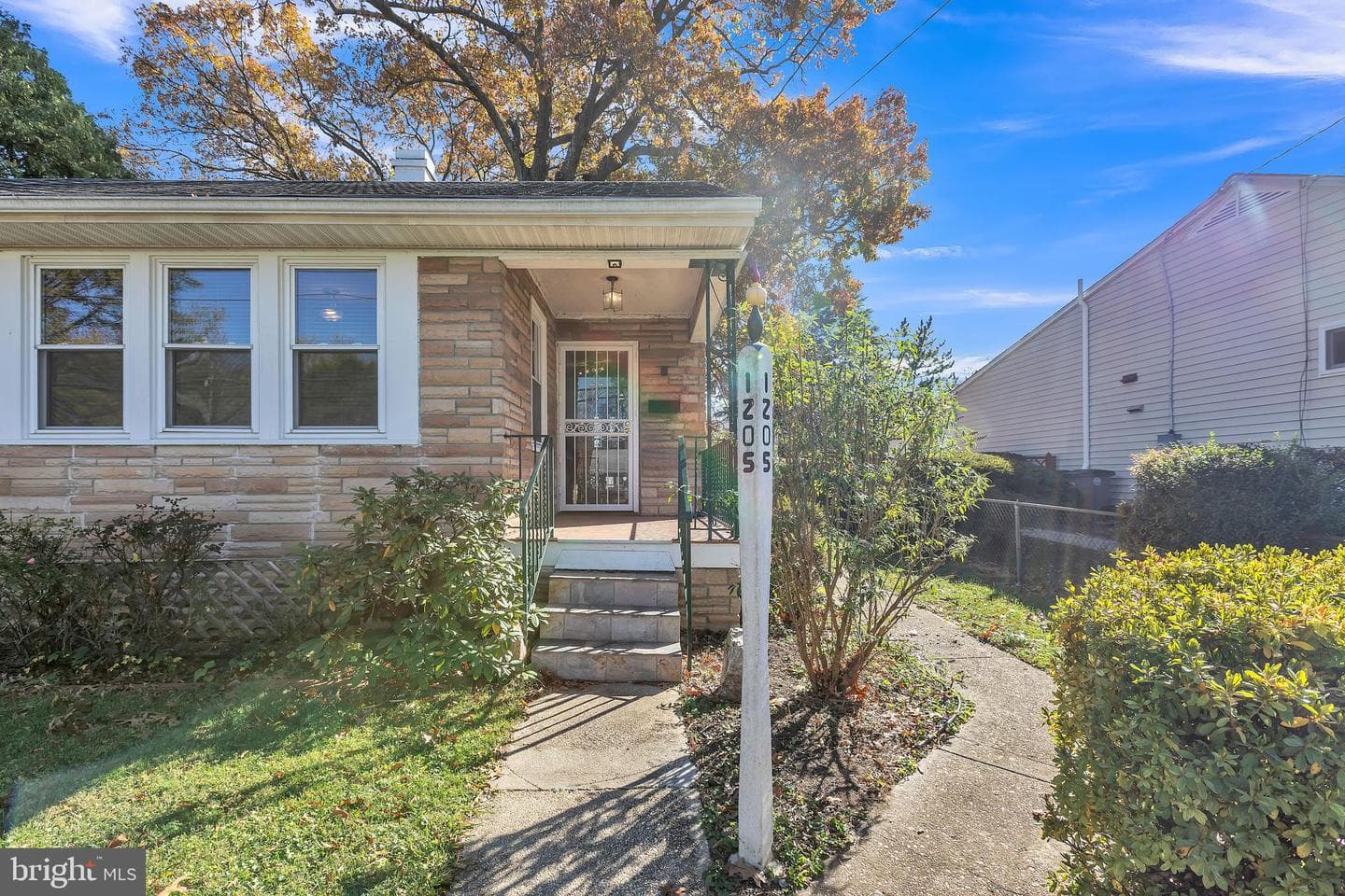 1205 Broadwood Drive photo 2