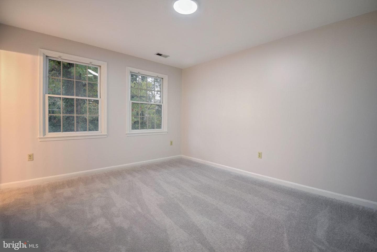 119 E Deer Park Drive photo 18