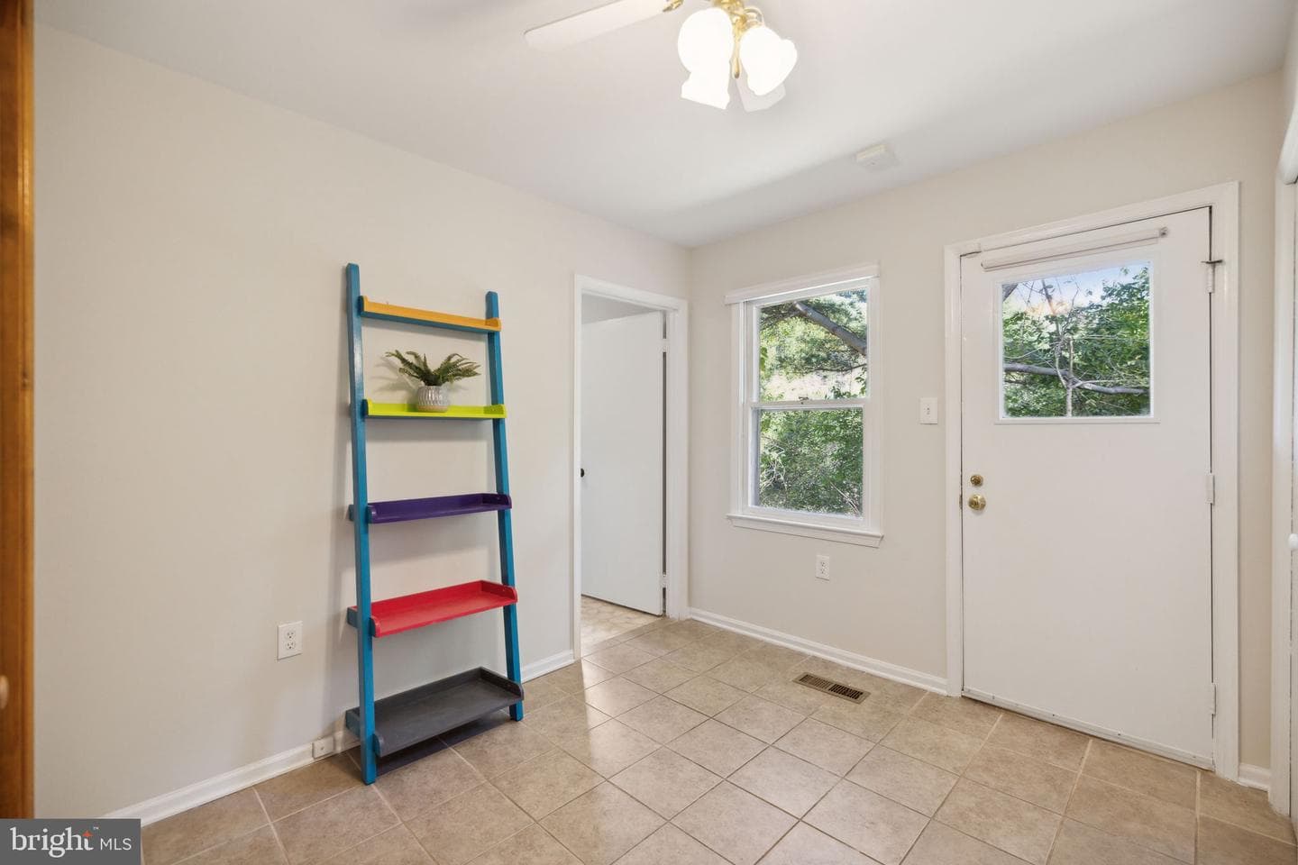 1729 Glastonberry Rd photo 14