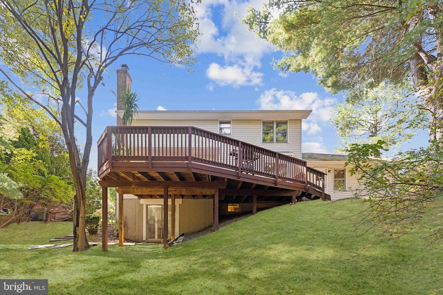 1729 Glastonberry Rd photo 27