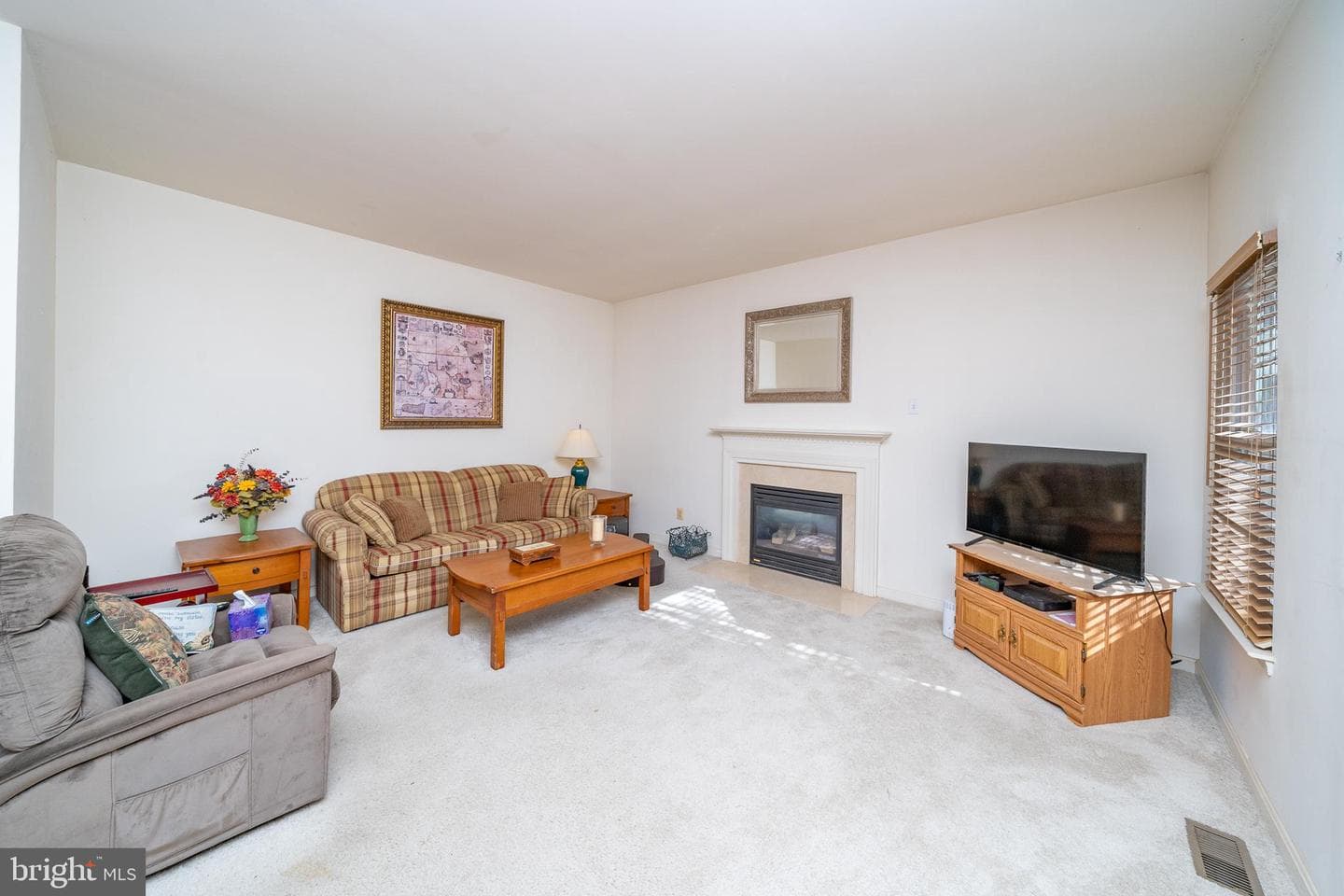 14408 Saturn Way photo 19