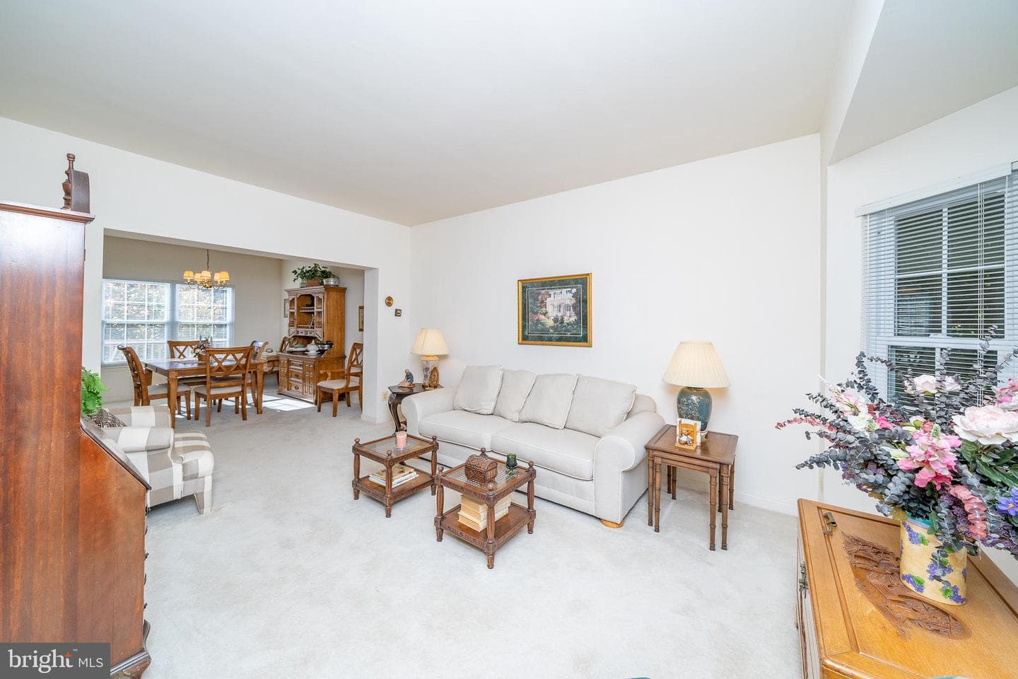 14408 Saturn Way photo 4
