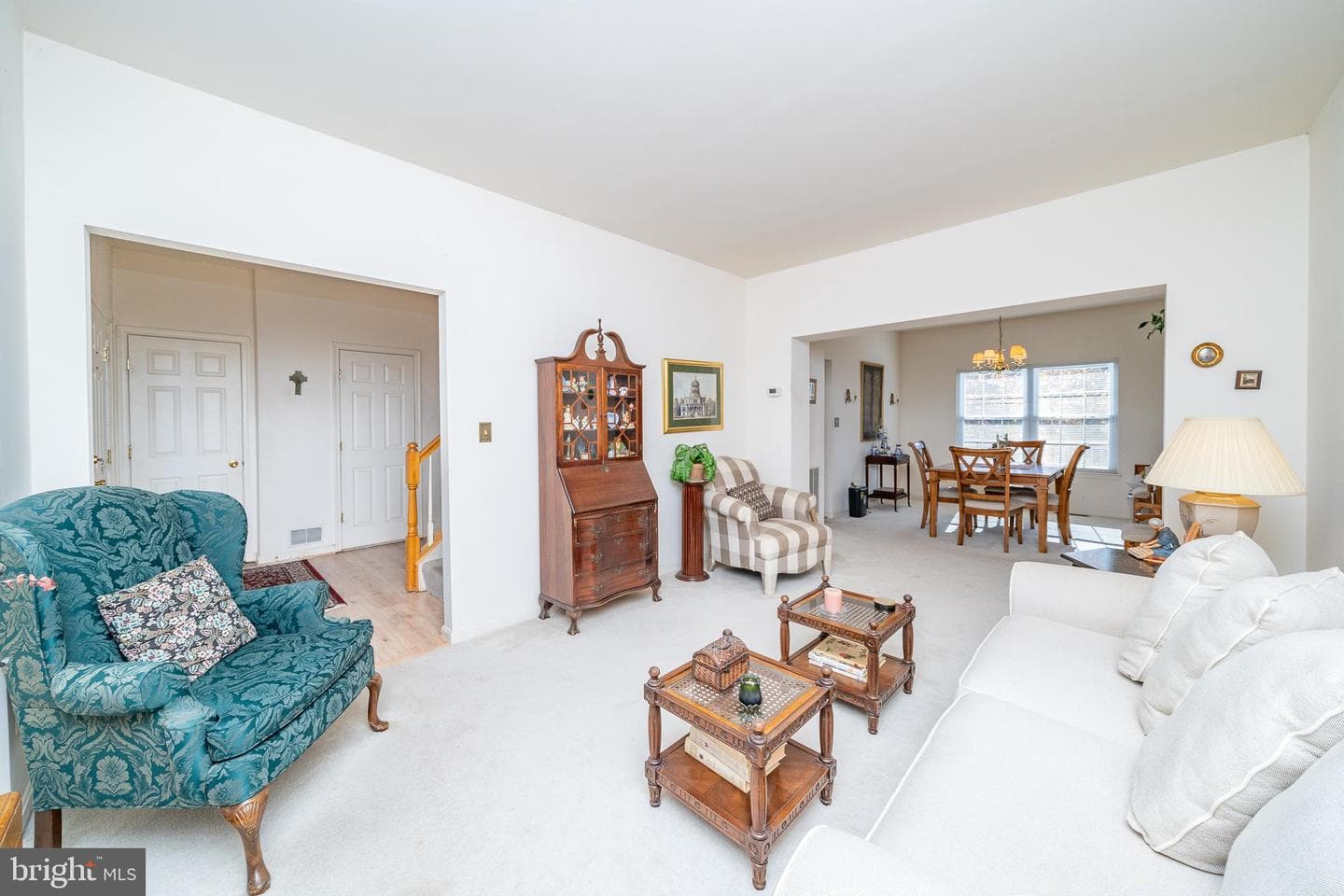 14408 Saturn Way photo 5