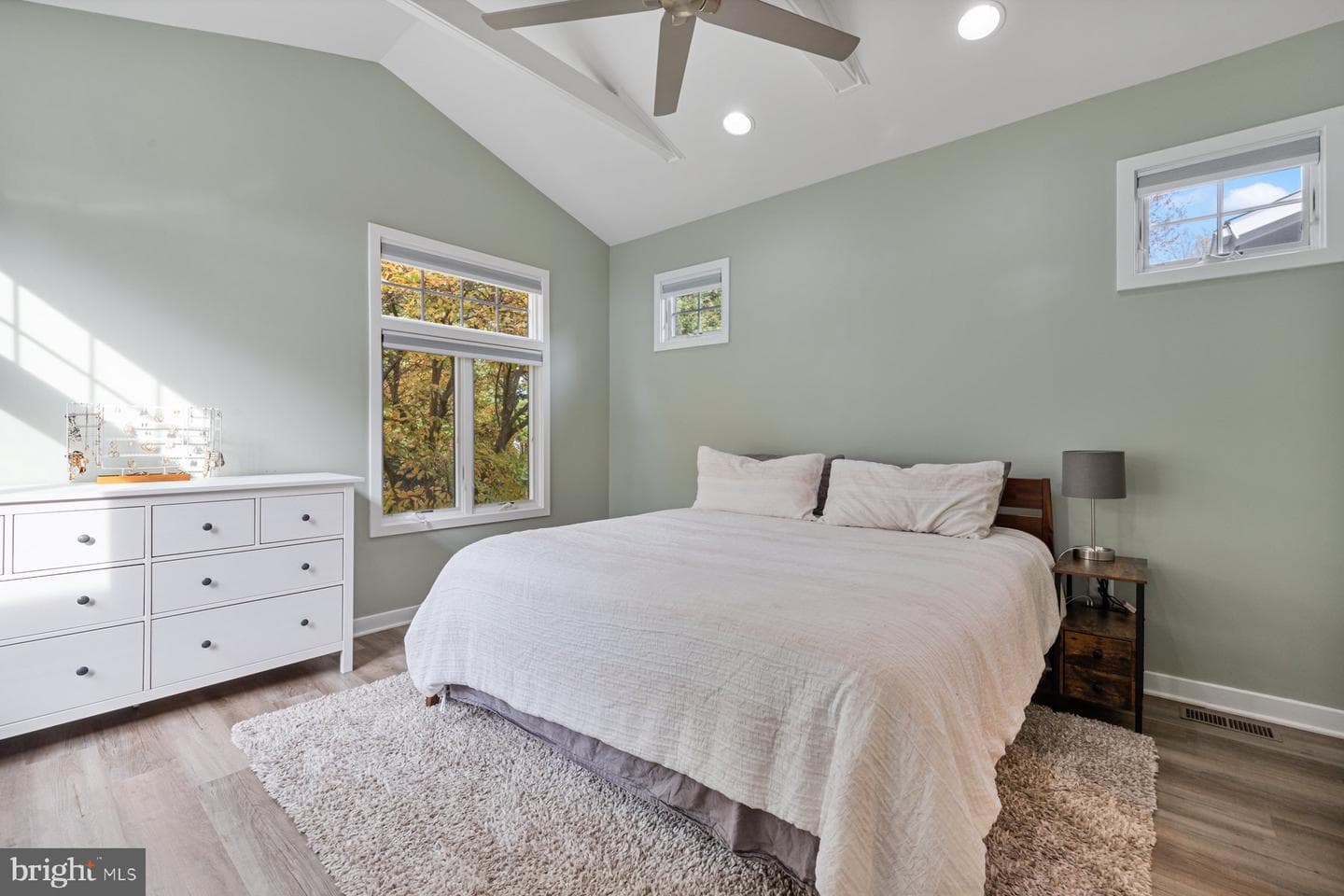 5009 White Flint Drive photo 30