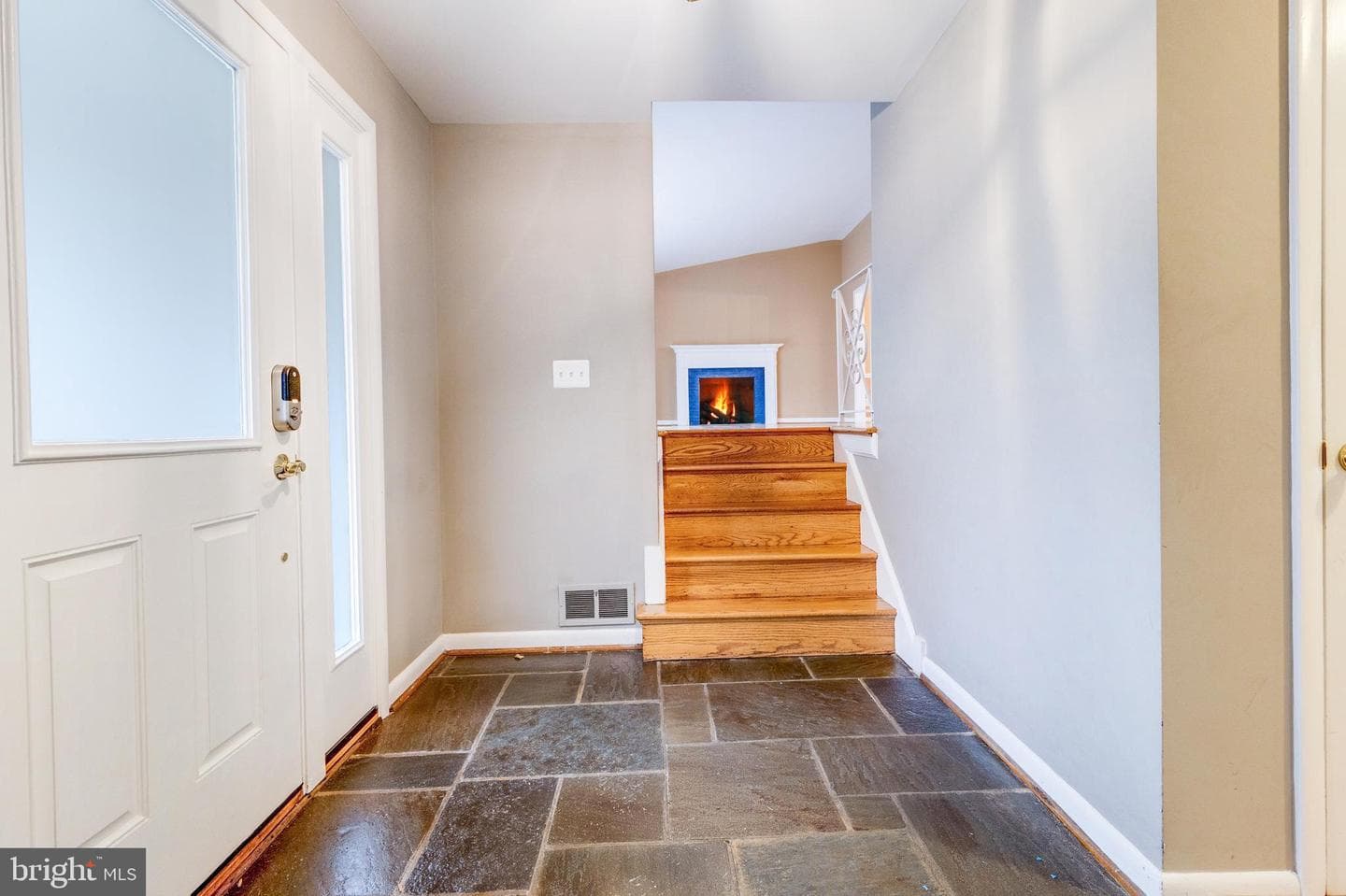 9826 Inglemere Drive photo 10