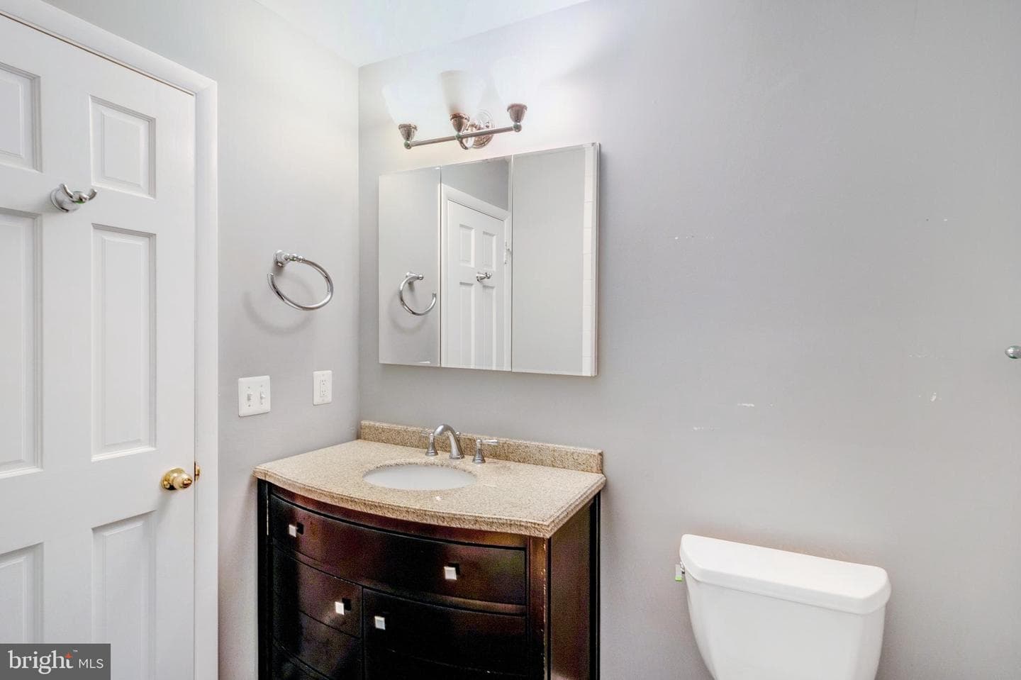 9826 Inglemere Drive photo 44