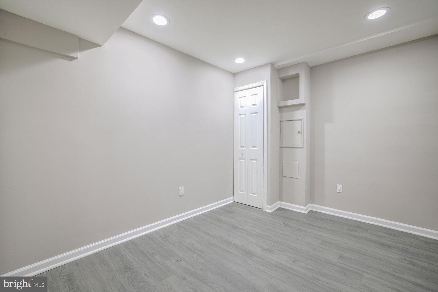 7 Willow Spring Court photo 13