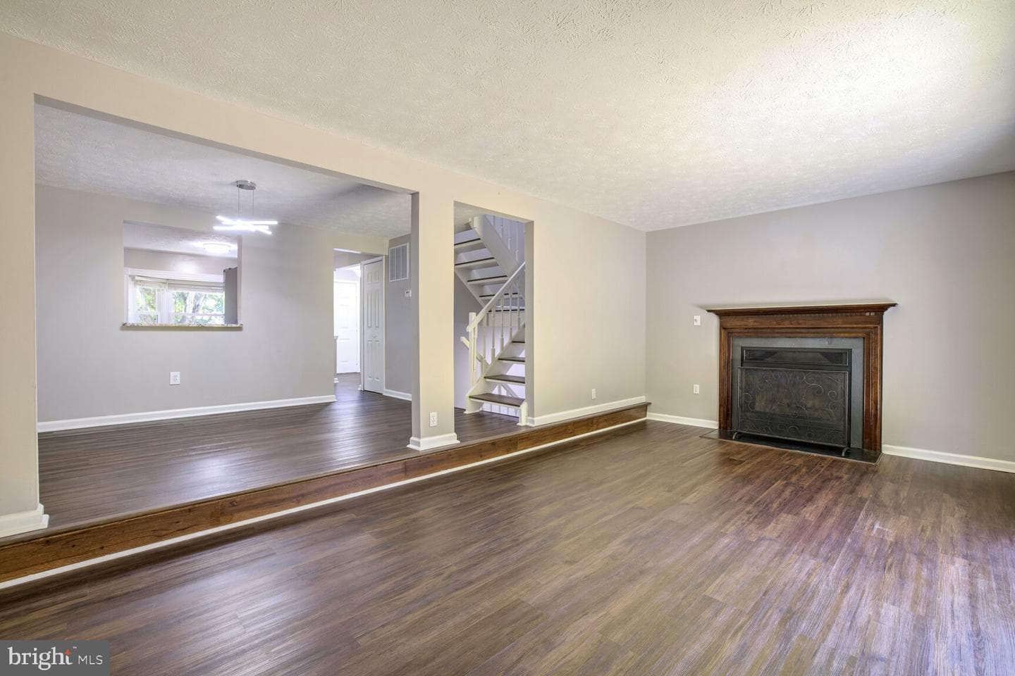 7 Willow Spring Court photo 18