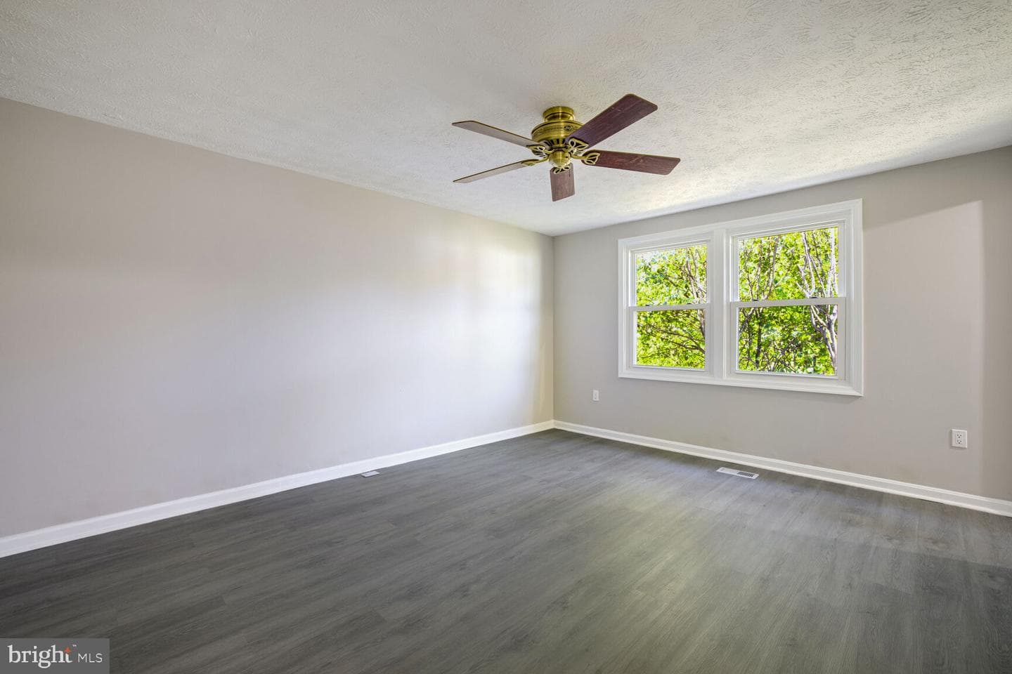 7 Willow Spring Court photo 4